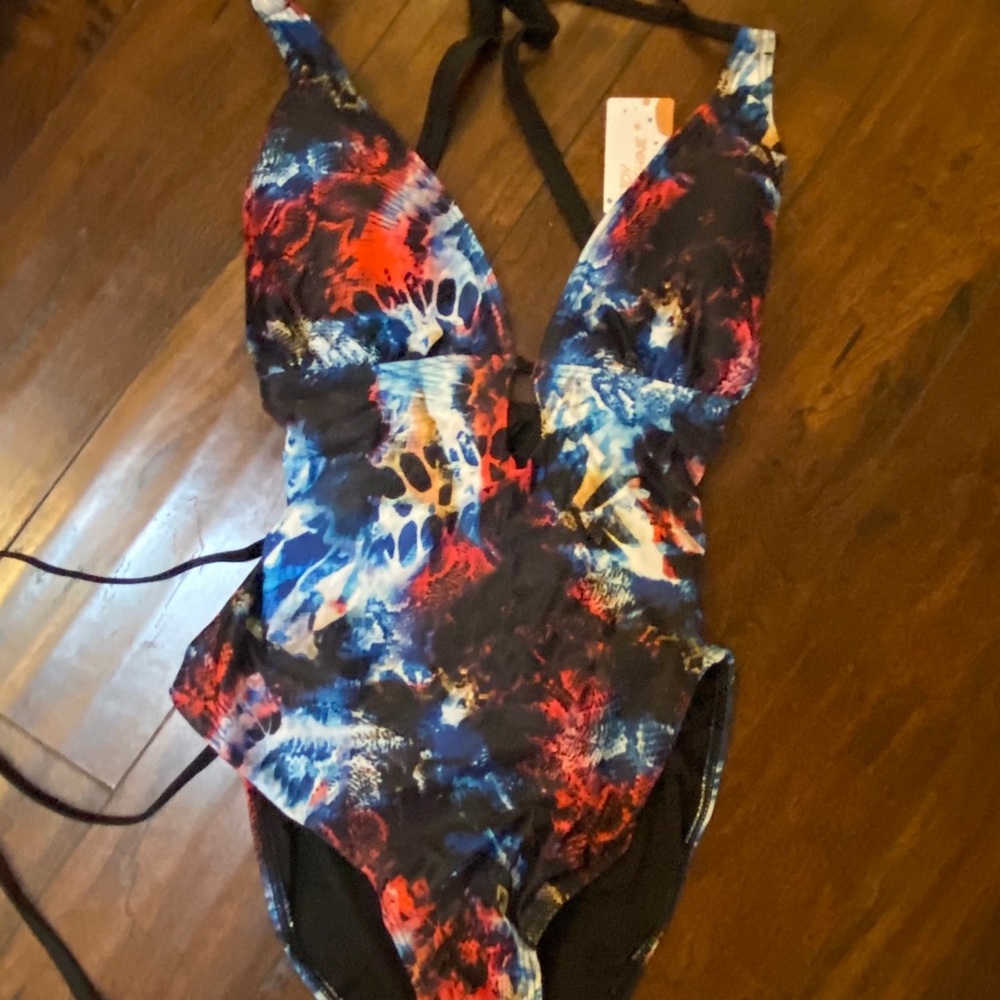Swimsuits size M-L - Picture 5 of 13